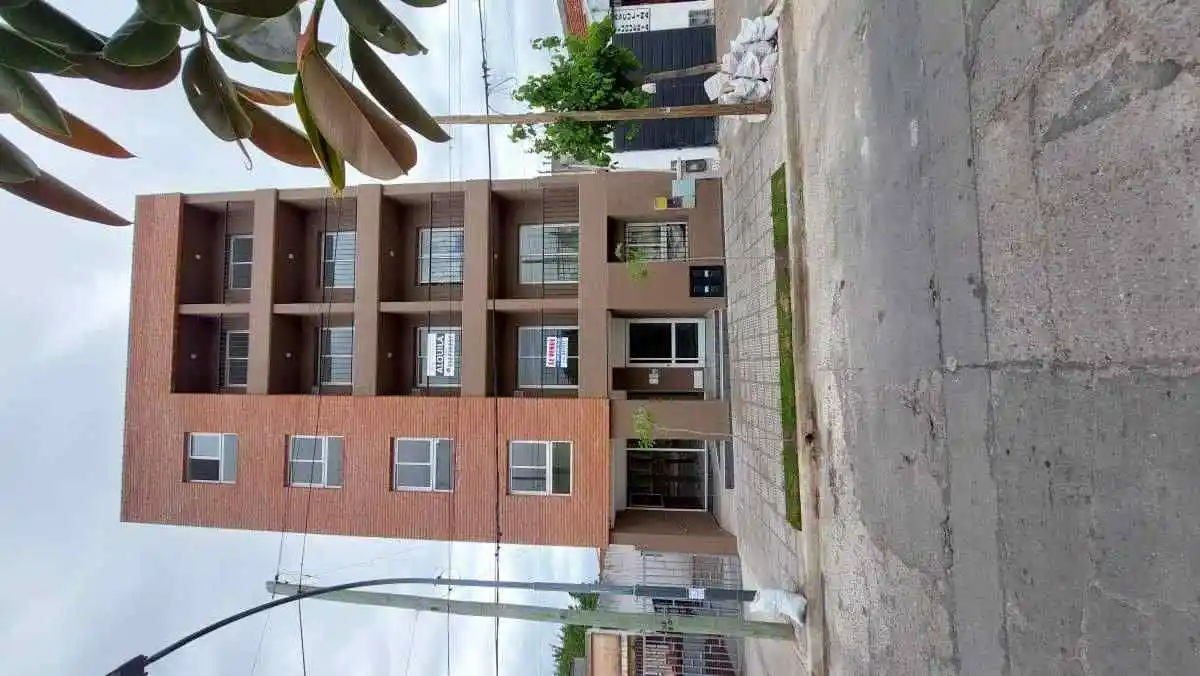 Local comercial sobre bv san juan