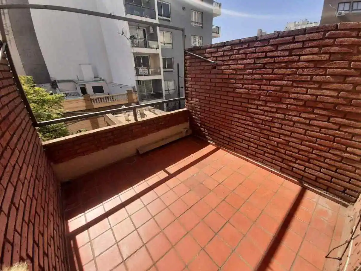 Local comercial sobre bv san juan